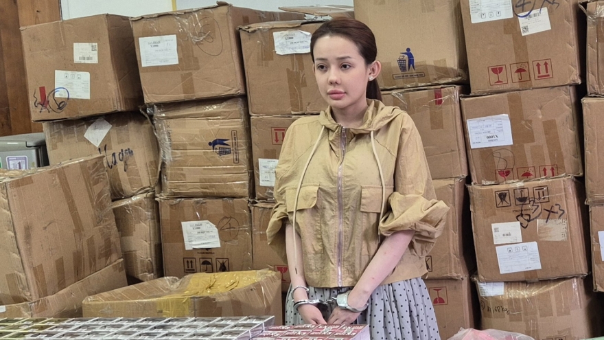 Nóng 24h: Bắt Ngân 98 vì bán thực phẩm giảm cân chứa chất cấm